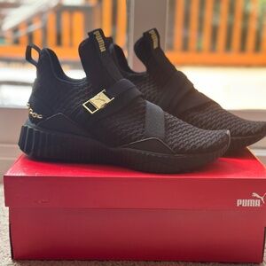 Women’s Puma Defy Mid